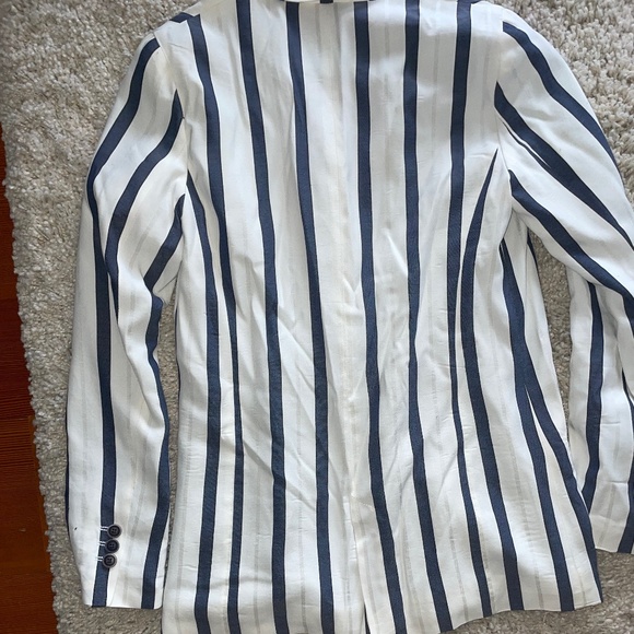 Zara Blazer - Picture 2 of 5